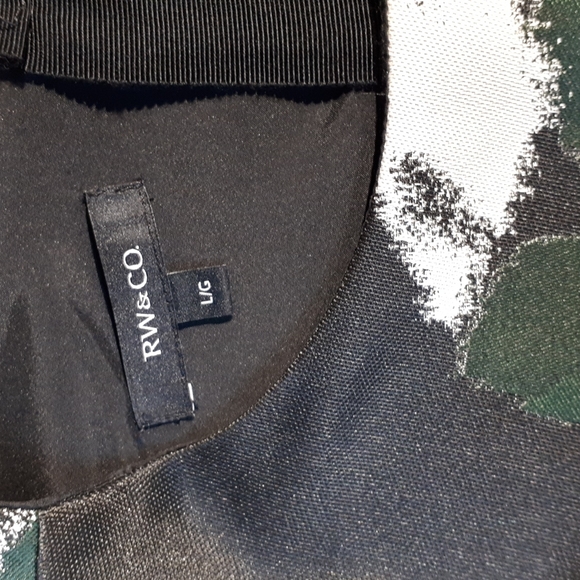 RW&CO Sleeveless Peplum Top - Picture 9 of 11